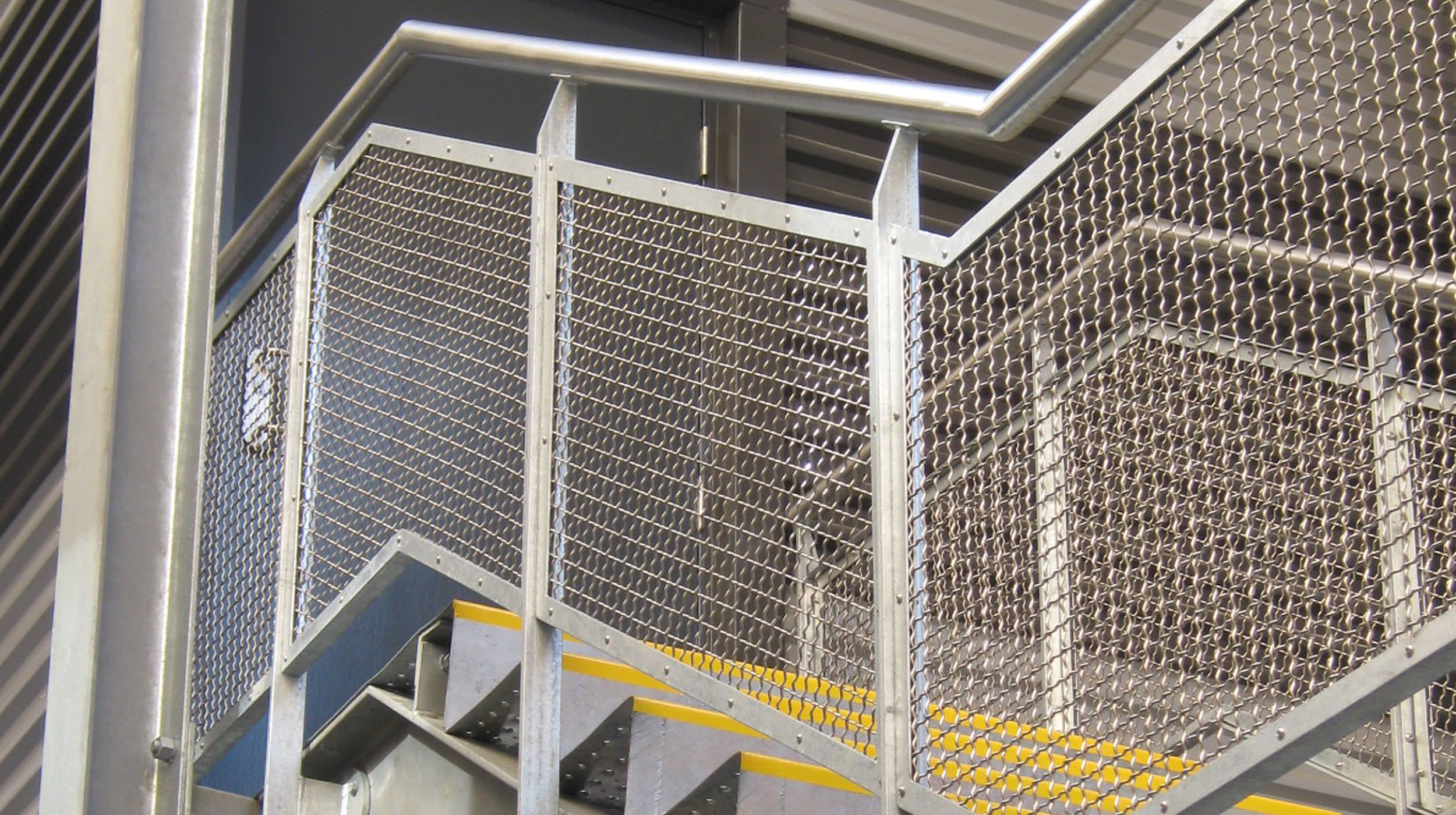 SS SPIDER GLASS FACADE