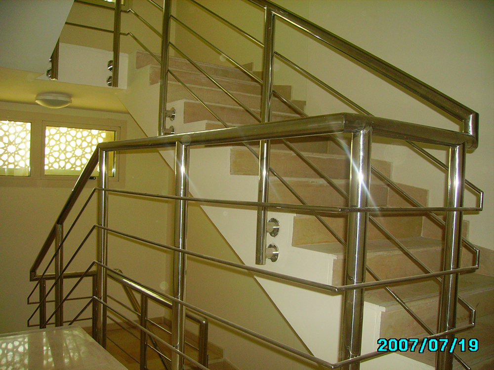 SS SPIDER GLASS FACADE