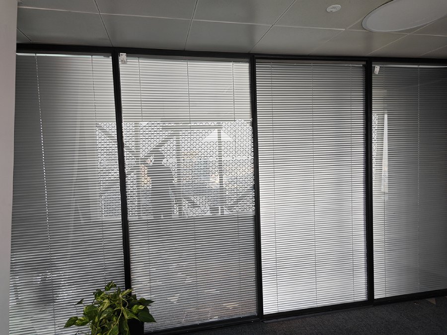 OFFICE GLASS PARTITION
